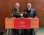 De Havilland Canada Announces Partnership with Universal Avionics and Acquisition of Mid-Canada Mod Centre