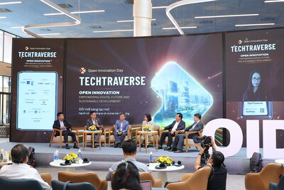 Vietnam’s first open innovation program - Open Innovation Day – TechTraverse 2023 - draws the participation of more than 100 leading domestic and foreign experts in this field. (Photo: OITI)