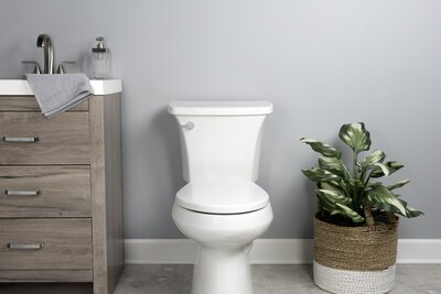 Mayfair by Bemis Greenleaf toilet seat is made from 100% post-industrial recycled plastic.