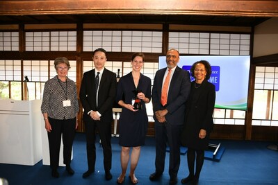 From left to right: Caroline Ash, Senior Editor, Science; Kohey Kitao, CEO Noster Inc.; Dr. Sara Clasen; Sudip Parikh, Chief Executive Officer, AAAS; and Gilda A. Barabino, Chair, AAAS Board of Directors.