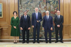 PROF. DOUGLAS A. MELTON, WINNER OF THE III EDITION OF THE 'ABARCA PRIZE' FOR HIS DISRUPTIVE CURE OF TYPE 1 DIABETES, IS RECEIVED BY HIS MAJESTY THE KING OF SPAIN