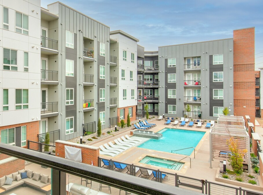 MG Properties Purchases 4400 Syracuse Apartments in Denver - Vimarsana News