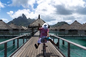 The St. Regis Bora Bora Resort Celebrates This Holiday Season With Festive Happenings and the Ultimate Family Getaway