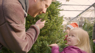 Real Christmas Tree Board releases fresh data on the industry’s sweet-spot consumer, the one thing recent converts to real Christmas trees regret, what joy smells like, and more.