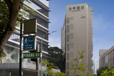 JI Hotel in Singapore (PRNewsfoto/H World Group Limited)
