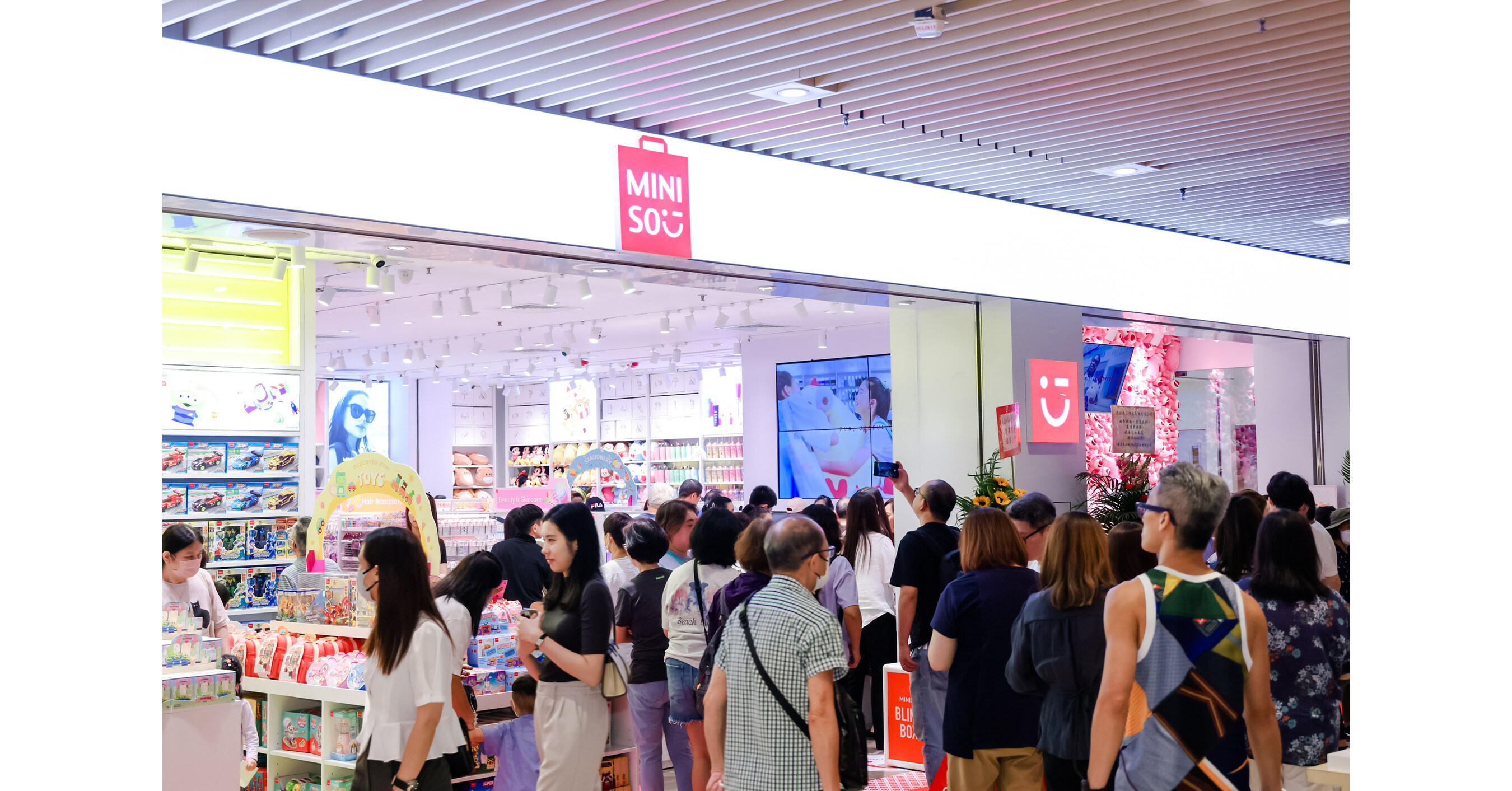 MINISO Opens Three New Stores in Hong Kong as Part of Ongoing