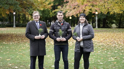 Pictured (left to right): The Honourable Jonathan Wilkinson, Minister of Energy and Natural Resources; Member of Parliament Adam van Koeverden, Parliamentary Secretary to the Minister of Environment and Climate Change and to the Minister of Sport and Physical Activity; and Jess Kaknevicius, Chief Executive Officer, Forests Ontario. Photo: Natural Resources Canada (CNW Group/Forests Ontario)