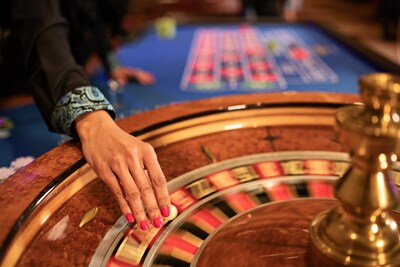Roulette Wheel and Roulette Table