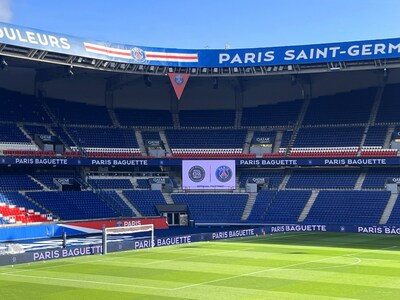 Parc Des Princes stadium branded by Paris Baguette and of Paris Saint-Germain (PRNewsfoto/Paris Baguette)
