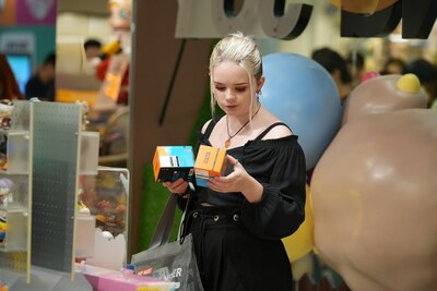 Unable to view the image, Please provide a valid URL.