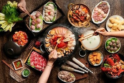 Macau, Cantonese, Sichuan, Taiwanese, Thai, Japanese — enjoy over 50 sizzling hot pots all on one street