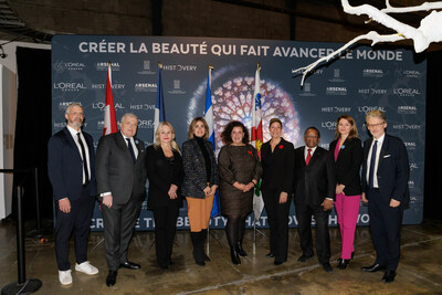 Éric Poirier, co-directeur de Arsenal art contemporain Montréal; Michel Miraillet, ambassadeur de France au Canada; An Verhulst-Santos, présidente-directrice générale de L’Oréal Canada; Vana Nazarian, conseillère de la Ville, arrondissement Saint-Laurent, district Côte-de-Liesse; Alia Hassan-Cournol, conseillère associée à la mairesse de Montréal et à la réconciliation avec les peuples autochtones au comité exécutif; conseillère de la Ville, arrondissement Mercier–Hochelaga-Maisonneuve, district Maisonneuve-Longue-Pointe; et conseillère de Ville désignée de l’arrondissement Ville-Marie; Jennifer Maccarone, députée de Westmount–Saint-Louis; Alan DeSousa, maire d’arrondissement de Saint-Laurent; Marie St-Pierre, consule générale de France à Montréal; Bruno de Sa Moreira, cofondateur et directeur général, Histovery (Groupe CNW/L'Oréal Canada Inc.)