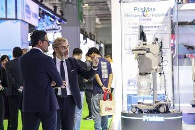 Photo taken on Nov. 5, 2023 shows the Medical Equipment and Healthcare Products exhibition area of the sixth China International Import Expo. (Photo by Wang Chu/People's Daily Online) (PRNewsfoto/People's Daily)