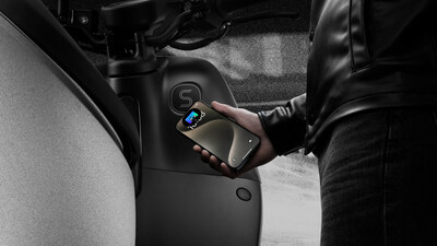 Gogoro Riders in Taiwan can now seamlessly and securely lock, unlock and start their Smartscooters® with a simple tap of their iPhone or Apple Watch.