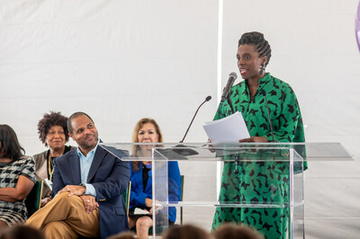 Southern Gateway President and CEO April Allen leads the "groundmaking" celebration for the new Southern Gateway Park in Dallas.