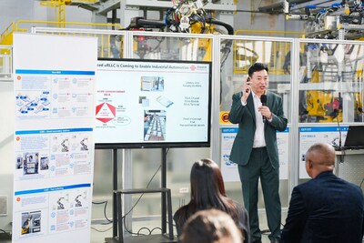 Fan Ji'an, Cientista Chefe de Big Data da China Unicom, falando na conferência de imprensa (PRNewsfoto/HUAWEI)