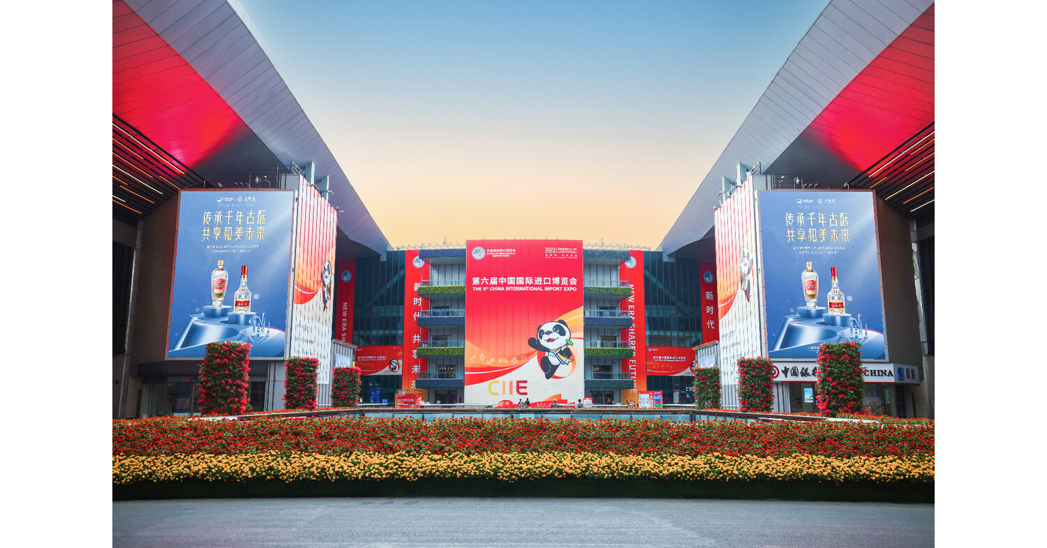 Xinhua Silk Road: Wuliangye shines at 6th CIIE to embrace new opportunities for international cooperation