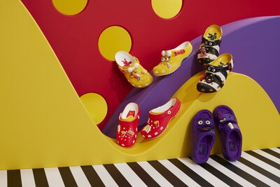 McDonald's x Crocs come together for an iconic collaboration, starting November 14 (CNW Group/McDonald's Canada)