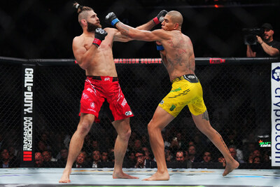 Monster Energy’s Alex Pereira Defeats Jiri Prochazka
to Claim UFC Light Heavyweight Championship Title at UFC 295 in New York City