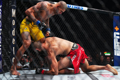 Monster Energy’s Alex Pereira Defeats Jiri Prochazka
to Claim UFC Light Heavyweight Championship Title at UFC 295 in New York City