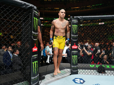 Monster Energy's Alex Pereira Defeats Jiri Prochazka To Claim UFC Light ...