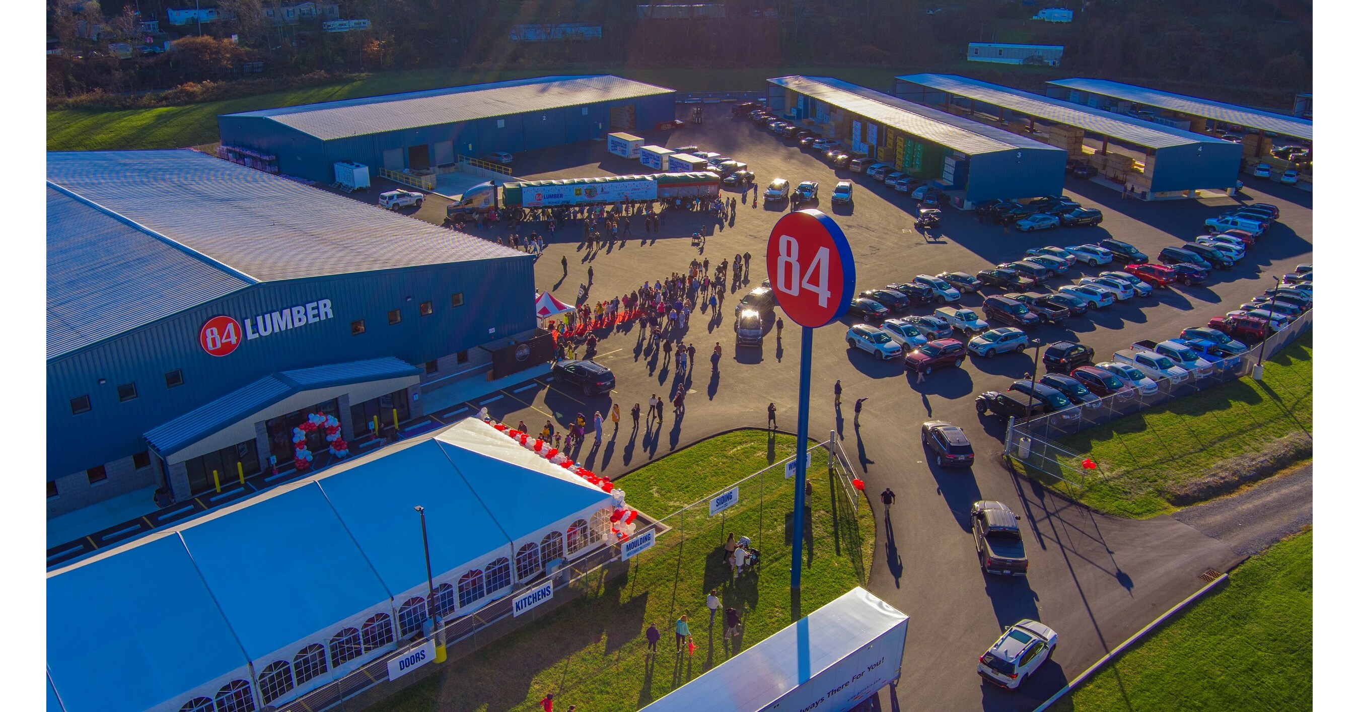 84 Lumber 2023 U.S. Capitol Christmas Tree to West