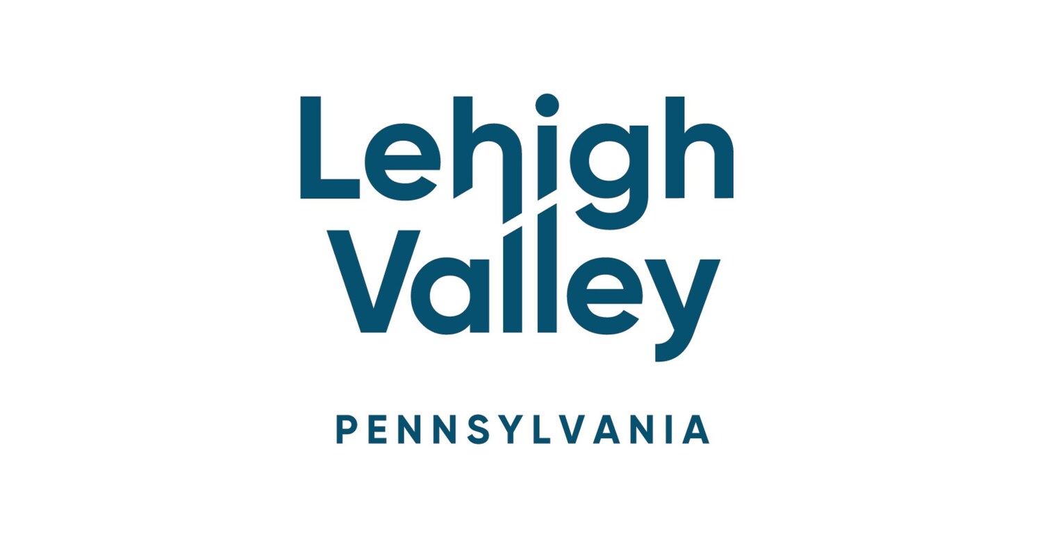 From Tree Trimmings to Twinkling Lights, Transcend Into the Joy of the