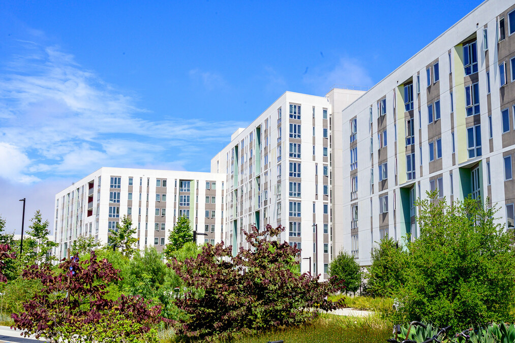 Latitude 33 Planning & Engineering and Development Team Receive National DBIA Award for UC San Diego's Nuevo East Graduate Student Housing - Vimarsana News