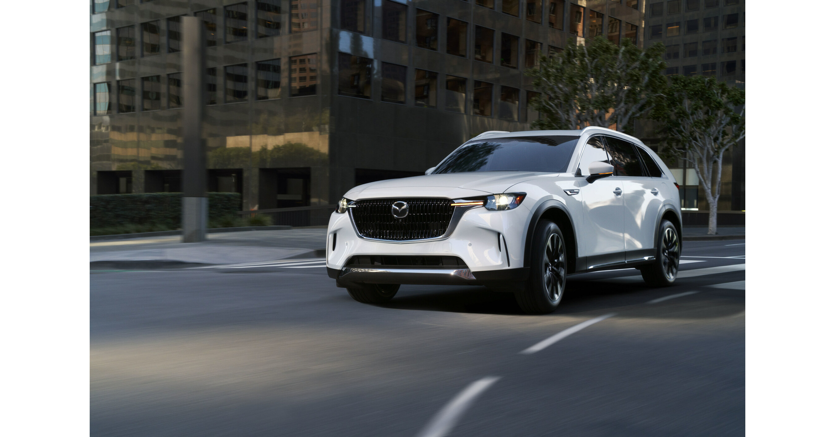 MAZDA CX90 PHEV SELECTED AS A GOOD HOUSEKEEPING 2024 FAMILY TRAVEL