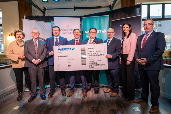 Andrew Gibbons, WestJet Vice-President External Affairs stands alongside key community stakeholders (CNW Group/WESTJET, an Alberta Partnership) Andrew Gibbons, WestJet Vice-President External Affairs stands alongside key community stakeholders (CNW Group/WESTJET, an Alberta Partnership)