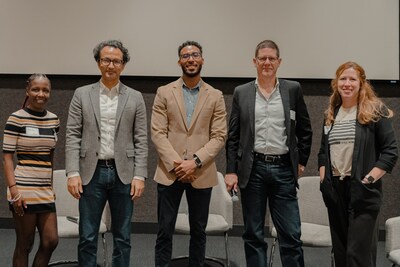 (From L to R) Sharday Hamilton, Youth Fellow, National Runaway Safeline, Kai Boysan, CEO, Greyhound, Shannon Browning, Director, Homeless Strategies, Reto Micheluzzi, Partner, PwC, Margaret Windhman, Executive Director, Cafe Momentum