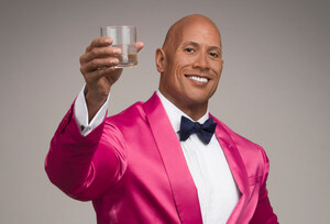 MADAME TUSSAUDS AMSTERDAM figuren BRENGT DE MANA! HET VERHOOGT HET AANTAL BEELDEN VAN DWAYNE 'THE ROCK' JOHNSON NAAR NEGEN