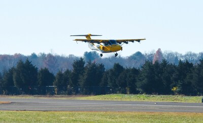 Electra’s EL-2 Goldfinch takes off on its first hybrid flight, November 19, 2023. (Photo: John Langford/Electra)