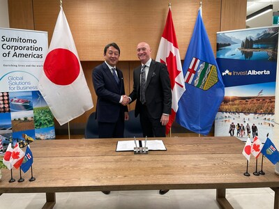 Left to right: Tomonori (Tom) Wada, CEO, Sumitomo Corporation of Americas and Keith Bradley, Chief Operating Officer, Invest Alberta