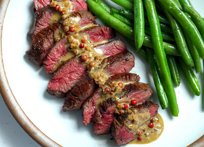 Pink Peppercorn & Bourbon Venison Medallions from foodmymuse (Nadia Aidi)