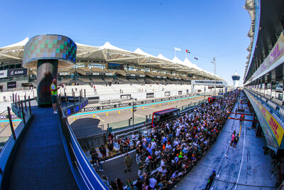 Fans packed into the pitlane on Thursday for the start of the Abu Dhabi GP weekend
