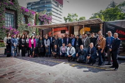 Unable to view the image, Please provide a valid URL.