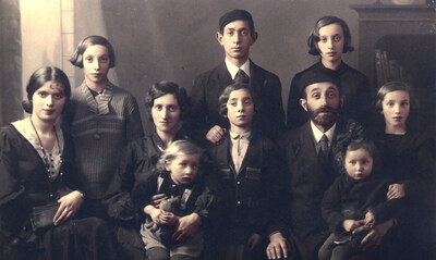 Feinzilberg Family - Elias (last row, second from left) is the only one to survive. His parents, 5 sisters and one brother were killed by the Nazis at Chelmno, Poland.