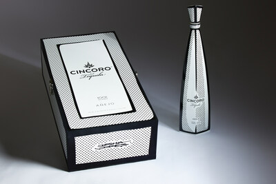 額装作品/Deux Bouteilles　2020（ル コルビジェ） Cincoro Tequila Unveils Rare Limited-Edition in Collaboration with
