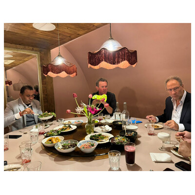 Unable to view the image, Please provide a valid URL.