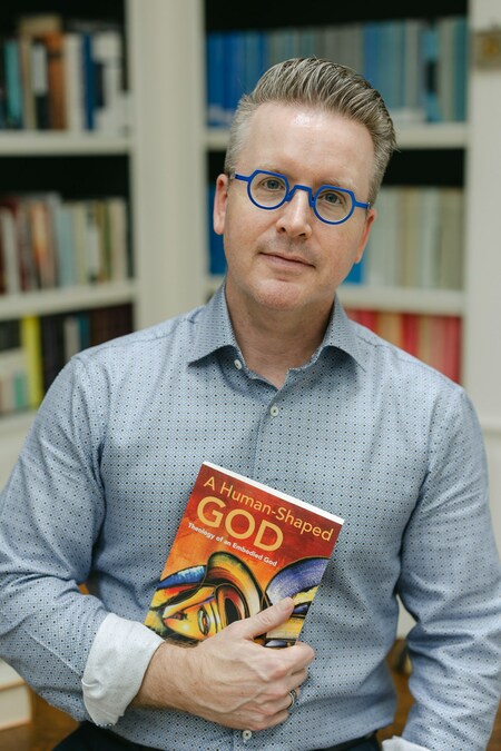 Scholar focusing on God's human qualities wins Grawemeyer religion prize - Vimarsana News