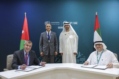 Jordanian Minister of Energy and Mineral Resources, His Excellency Dr Saleh Al-Kharabsheh; Jordanian Minister of Environment, H.E.Dr Muawieh Khalid Radaideh; COP28 President and Masdar Chairman, HE Dr Sultan Al Jaber; Masdar Chief Executive Officer, Mohamed Jameel Al Ramahi
