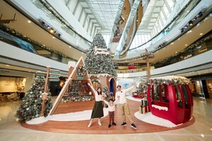 "SnowPark" at ifc mall Makes a White Christmas in Hong Kong a Reality