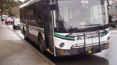 PWTransit bus (CNW Group/Unifor)