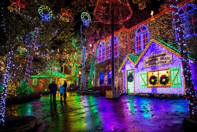 At the top of the park, an 8-story Christmas tree is the centerpiece of Joy On Town Square, a light-filled production equipped with LED-mapping technology synced with music, shining and displaying angels, shepherds, ornaments, snow, and other images around the tree.