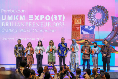 Jakarta (7/12)- President Joko Widodo attended the opening ceremony of the BRI's UMKM EXPO(RT) BRILIANPRENEUR 2023, which brought together 700 MSMEs from across Indonesia. The event, which runs until 10 December, provides a valuable opportunity for MSMEs to compete in the international market. (PRNewsfoto/Bank Rakyat Indonesia)