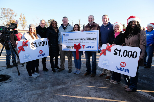 Photo ID (from left to right): Brandy Bradshaw, GMA’s Sam Champion, GMA’s Robin Roberts, 84 Lumber’s Matt Watkins, 84 Lumber’s Amy Smiley, Britt Williamson, 84 Lumber’s Robert Woodrow, Jamie Herman, Dr. Miriam Hamilton. Photo credit “ABC News”