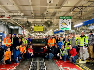 The last of a legend, the Chrysler 300C, rolled off the line at the Brampton (Ontario) Assembly Plant, with Brampton team members gathered to commemorate final production of the HEMI®-powered vehicle — a Velvet Red 2023 Chrysler 300C.