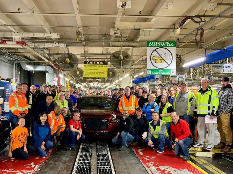 Last Legend Off the Line: 2023 Chrysler 300C Ends Production