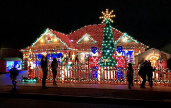 Ben Sumner’s Kringle’s Christmas Land in Jenks, Oklahoma on the Tacky Light Tour and winner of the Great Christmas Light Fight on ABC.